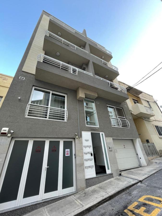 Prime Location, Modern Apartment In St Julian'S, Paceville, Apt 8 By Vaganza San Ġiljan Kültér fotó
