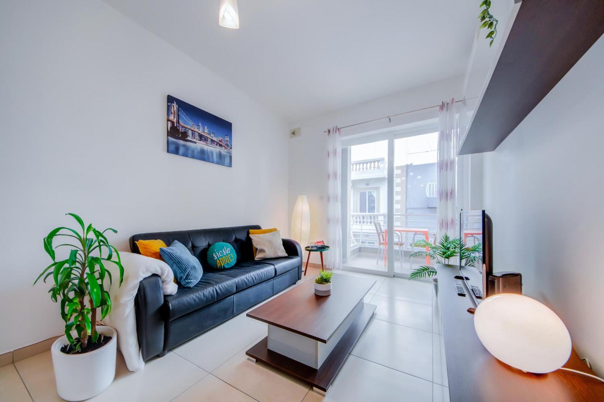 Prime Location, Modern Apartment In St Julian'S, Paceville, Apt 8 By Vaganza San Ġiljan Kültér fotó