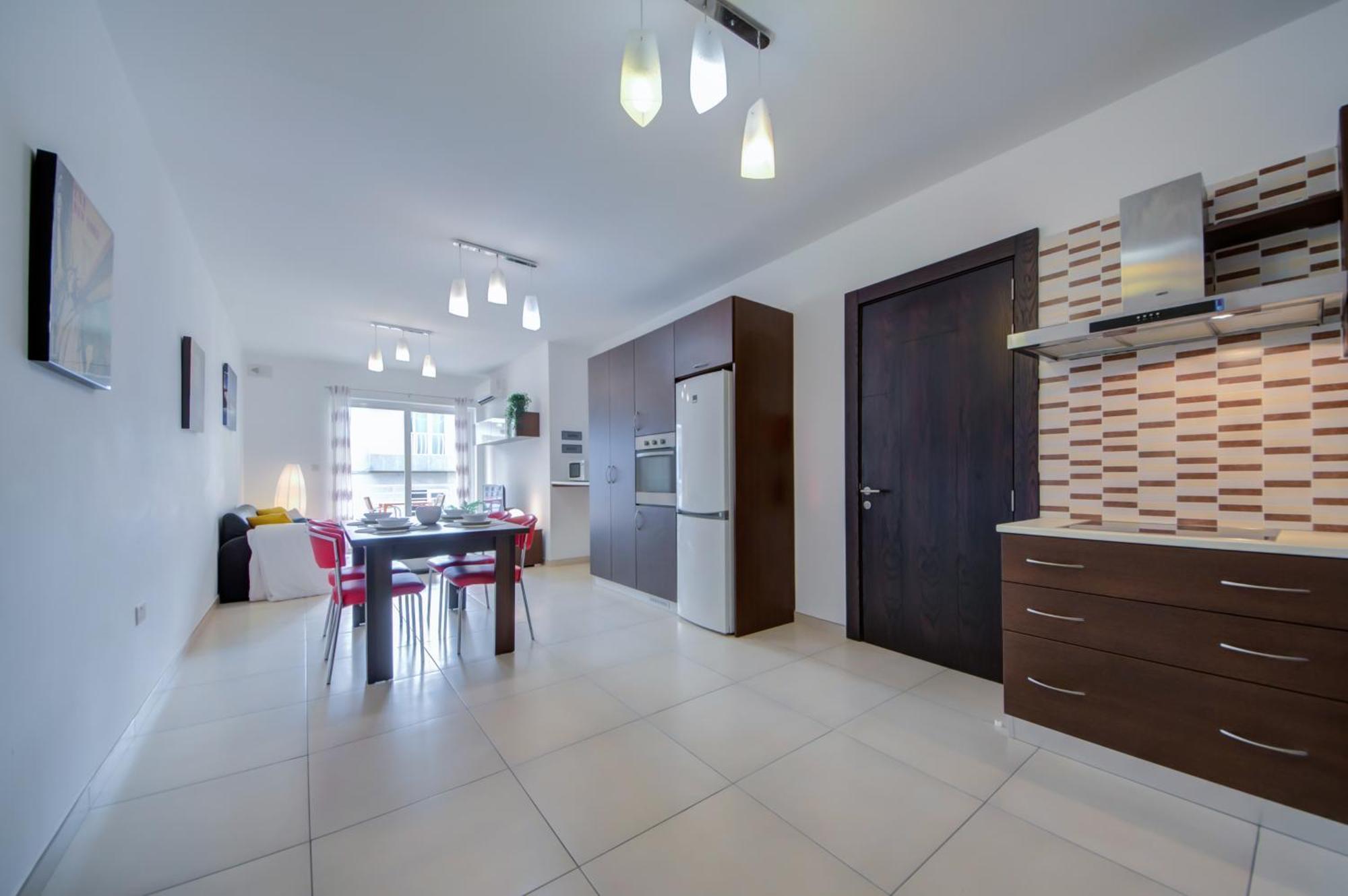 Prime Location, Modern Apartment In St Julian'S, Paceville, Apt 8 By Vaganza San Ġiljan Kültér fotó